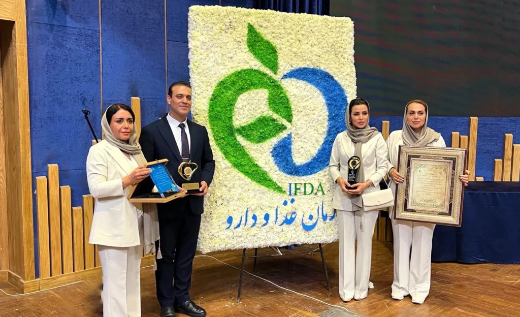 هلدینگ شیفته آرای شرق، واحد تولیدی برتر سال ۱۴۰۲ از سوی سازمان غذا و دارو