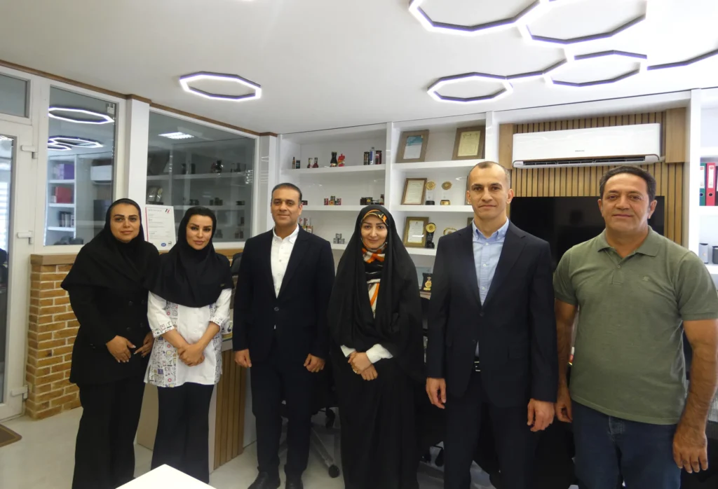 بازدید ریاست محترم اداره غذا و دارو از کارخانه شرکت کشت و صنعت شیفته آرای شرق