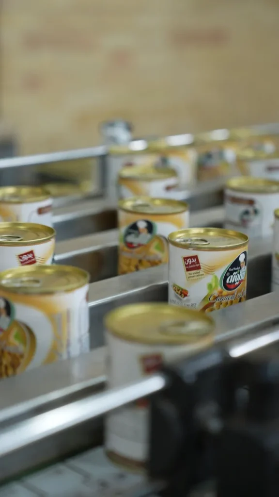 بازدید اعضای هیأت علمی موسسه پژوهشی علوم و صنایع غذایی از شرکت کشت و صنعت شیفته آرای شرق در راستای توسعه همکاری‌های دوجانبه