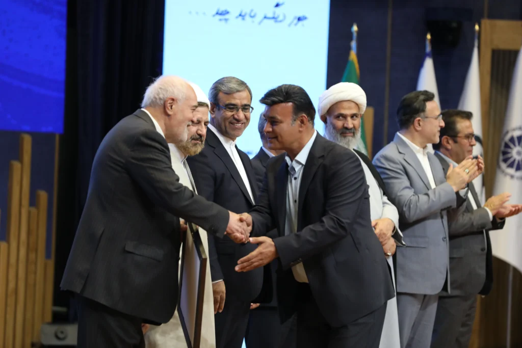 انتخاب شرکت کشت و صنعت شیفته آرای شرق به عنوان واحد نمونه صنعتی سال 1404