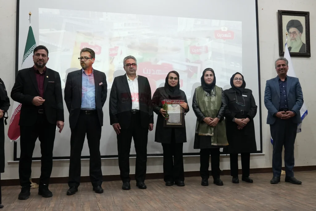 شرکت کشت و صنعت شیفته آرای شرق با برند شهدین حامی جشنواره غذا یلدای فرا سودمند