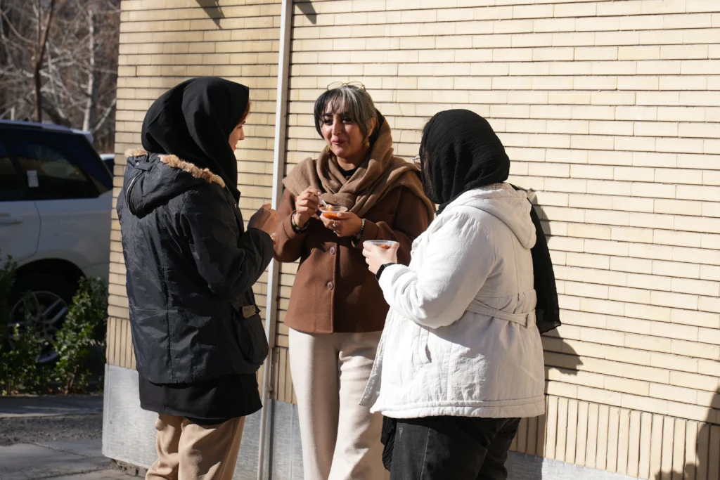 شیفته آرای شرق با برند شهدین حامی کارگاه آموزشی کاربرد هوش مصنوعی در کسب و کارها