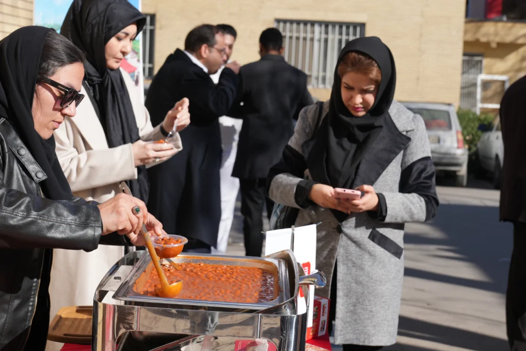 شیفته آرای شرق با برند شهدین حامی کارگاه آموزشی کاربرد هوش مصنوعی در کسب و کارها