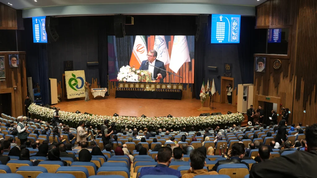 شیفته آرای شرق در مراسم غذا و دارو خوش درخشید؛ تقدیر از واحد تولیدی برتر و کارشناس فنی نمونه